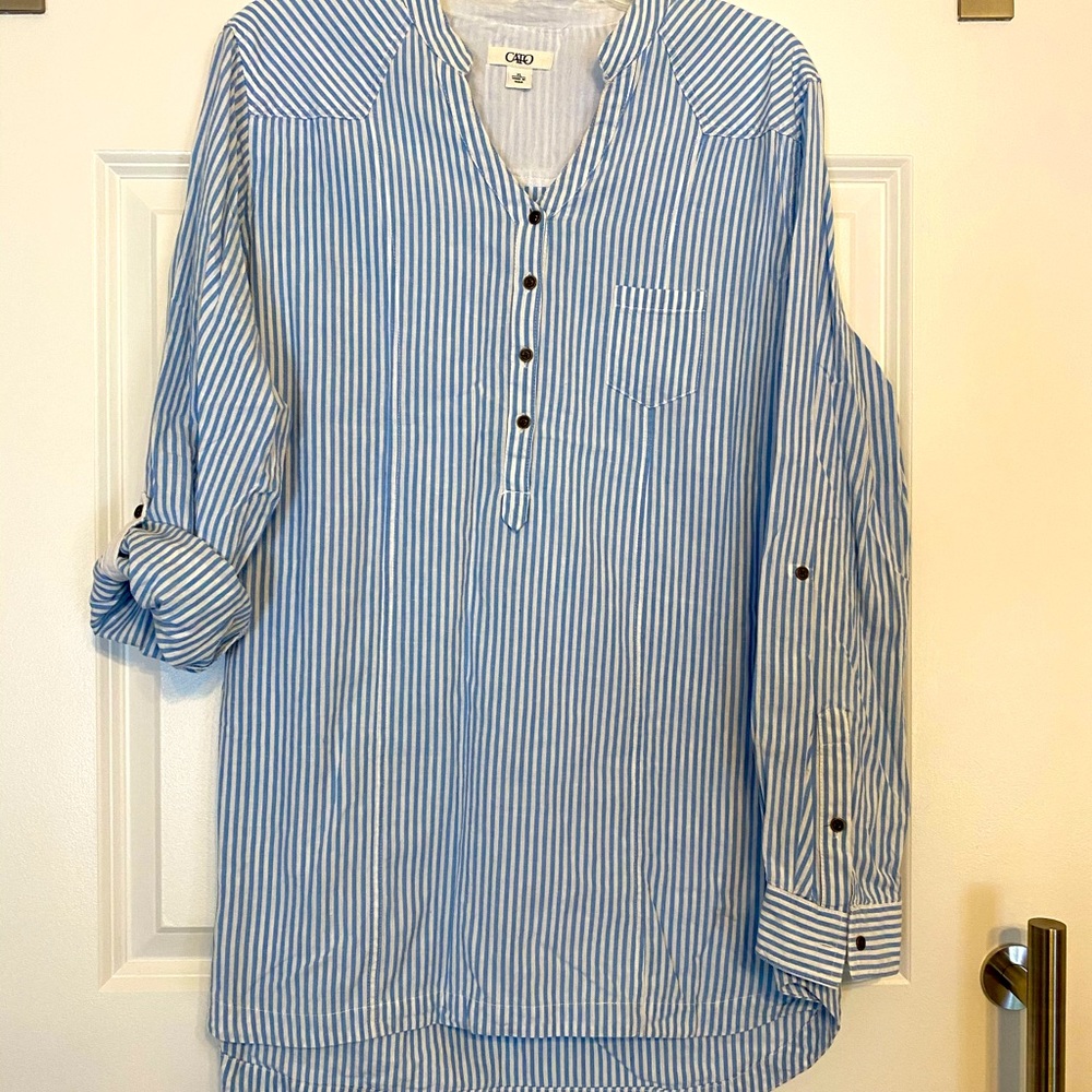 EUC Cato SZ. XL Blue/White Striped Tunic